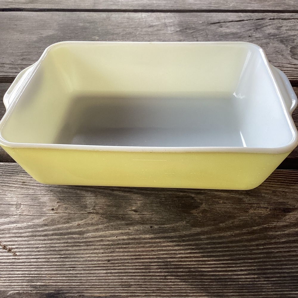PYREX Vintage Rectangular Baking Dish in light green